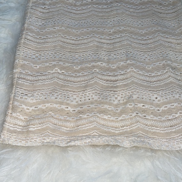 Willow & Clay Lace Midi Skirt - Picture 3 of 5